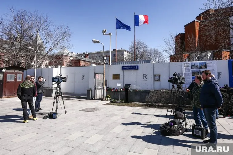 Визовые центры перестанут работать с 24 ноября