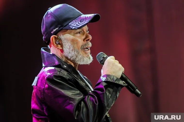 Газманов выступил в Ледовом дворце Сургута