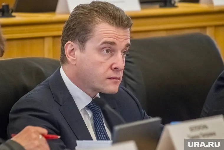 В список также попали все остальные члены Совфеда РФ