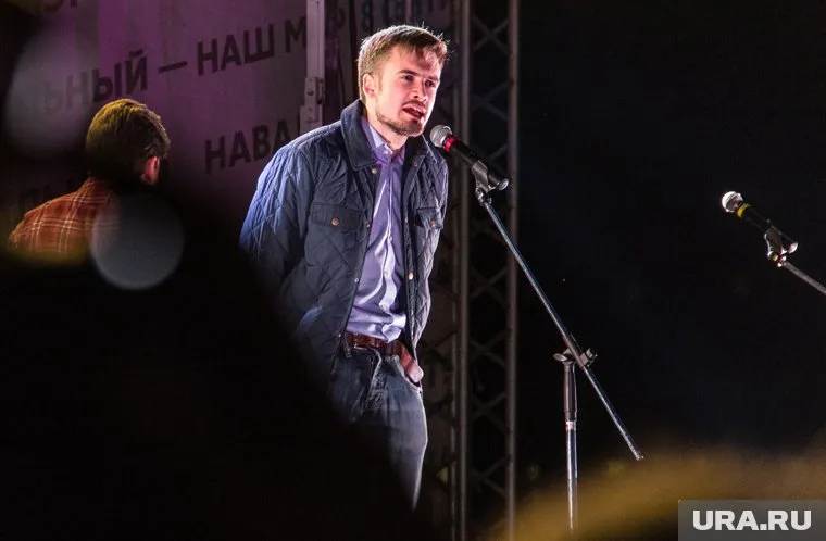 Верзилов* заочно арестован на два месяца