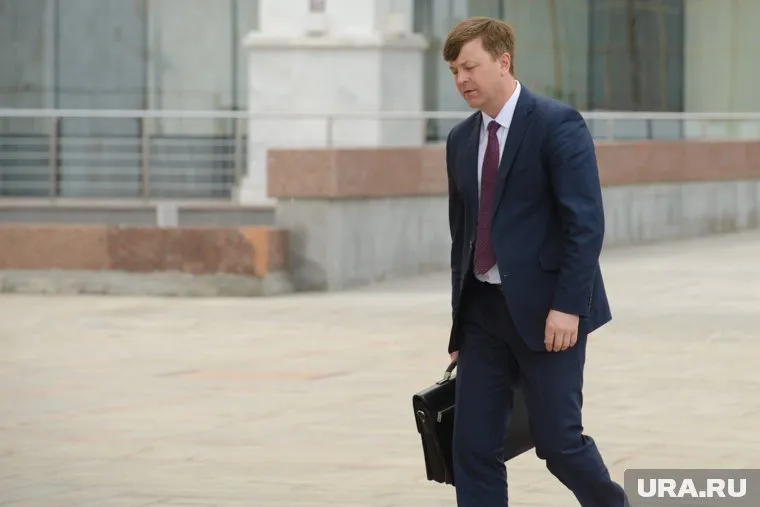 Рукавишников должен был усилить позиции Старкова (на фото)