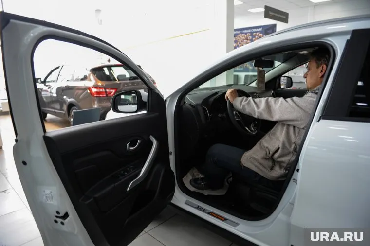 В 2023 году будет возобновлено производство Lada Vesta NG, сообщает газета «Известия»