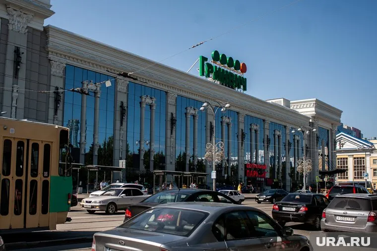 В «Гринвиче» работает более 10 магазинов, компании которых заявили о приостановке деятельности в России