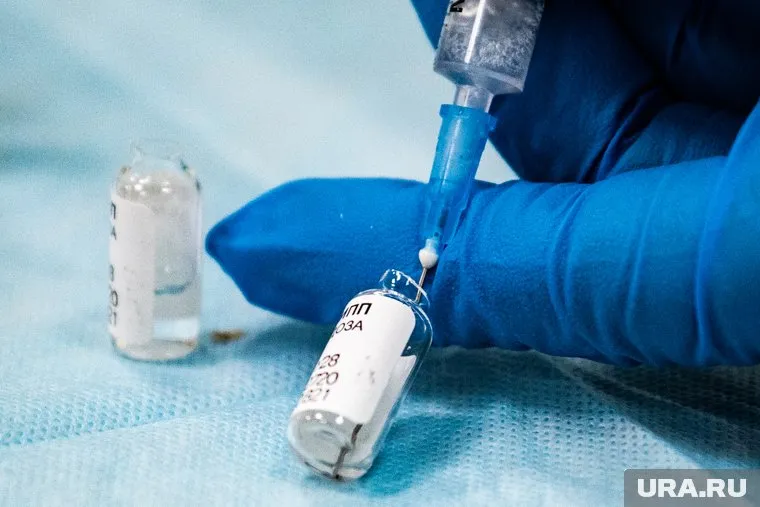 Глава Роспотребнадзора уточнила, заразны ли вакцинированные