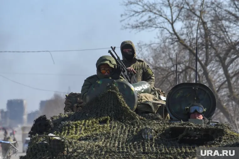 Российским солдатам осталось для полного освобождения Курской области зачистить одну территорию, передает Shot