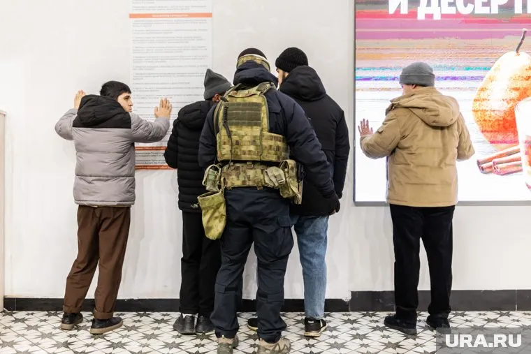 За один месяц военные следователи проверили более 350 мигрантов