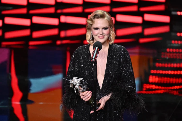 В базу «Миротворца»* попала актриса и режиссер Стася Толстая