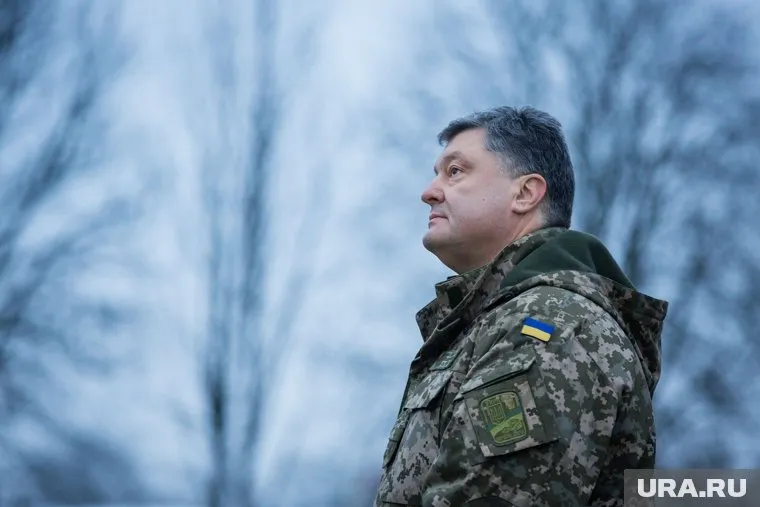 Порошенко заявил о готовности поддержать Зеленского в условиях напряженной ситуации с РФ