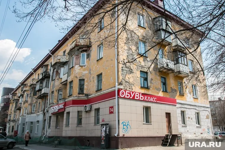 Чиновники пообещали, что может быть деньги придут в июне. А может и нет