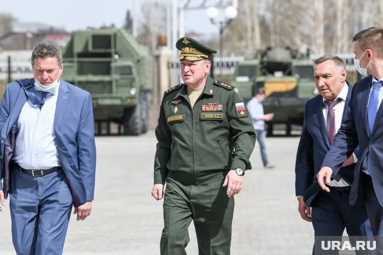 Генерал-полковник Александр Лапин выполняет боевые задачи на Украине с конца марта