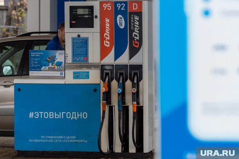 Запрет на экспорт бензина будет снят 17 ноября, заявили в Минэнерго РФ