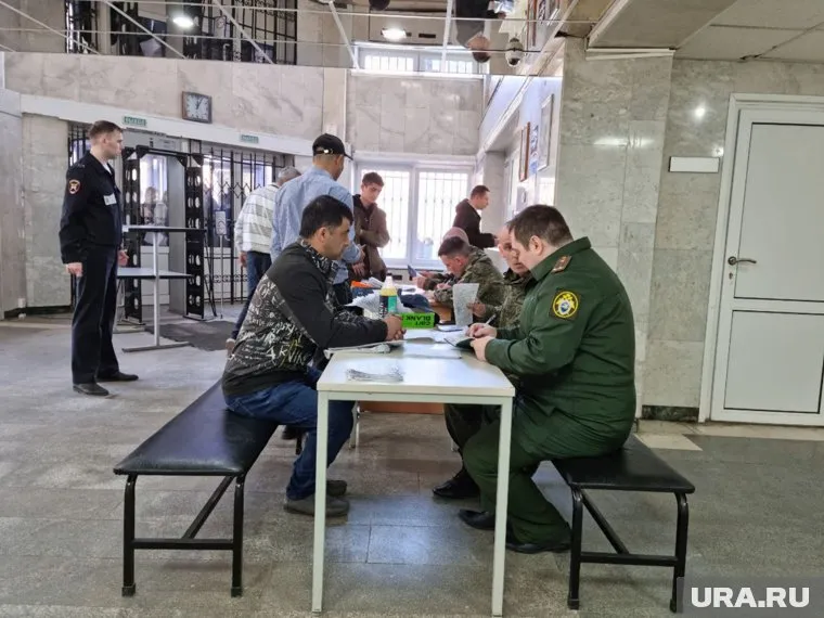 С начала 2024 года 670 бывших мигрантов поставили на воинский учет