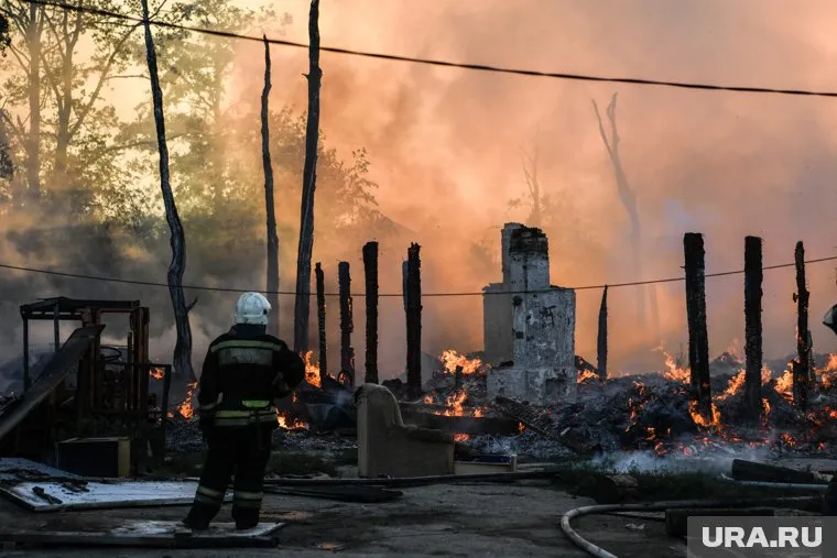 Жители недовольны ходом строительства жилья после пожара