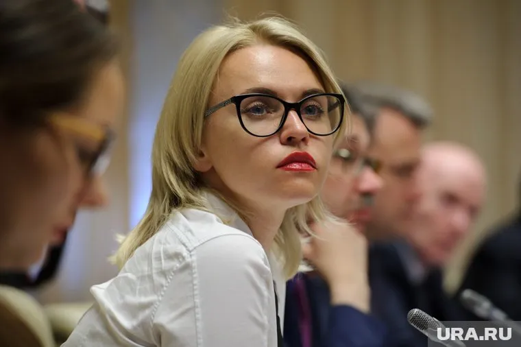 Мария Сергеева сообщила, что получила должность сотрудника по связям с правительственными учреждениями в одной их корпораций