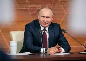 Путин подписал закон, позволяющий ему претендовать еще на 2 срока