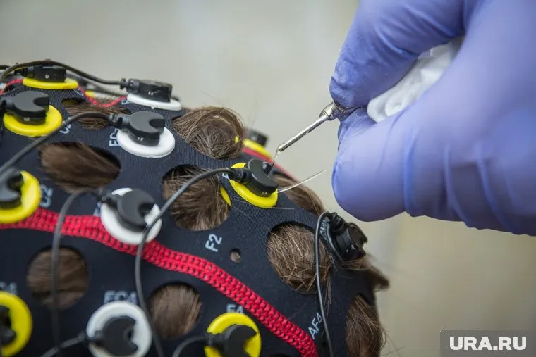 Нейрочипы Neuralink позволят человеку управлять цифровыми устройствами силой мысли