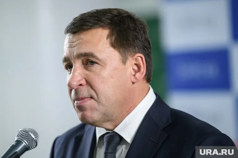 Слухи про якобы скорый переезд Евгения Куйвашева возобновились в сентябре