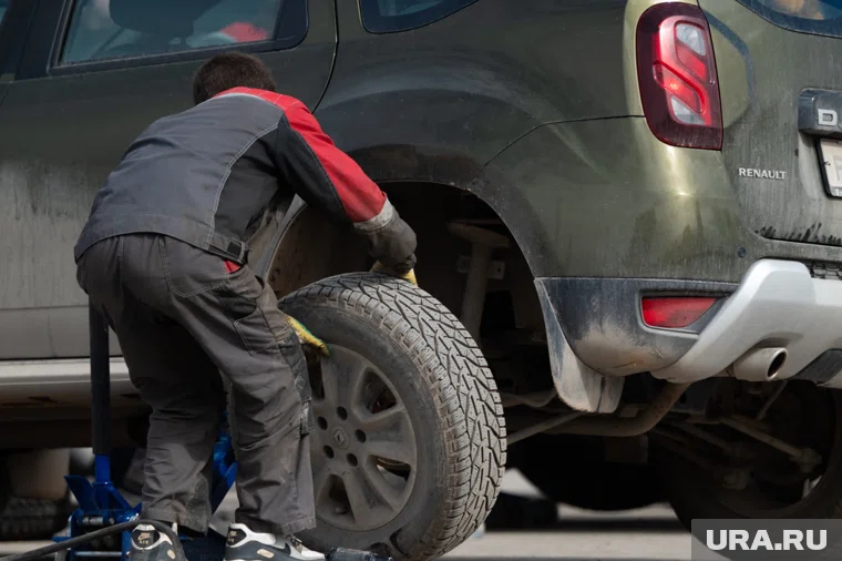 В некоторых шиномонтажках до конца октября уже не осталось мест 