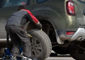 Сколько стоит поменять шины в Екатеринбурге