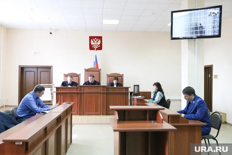 Владимир Рыжук общался с участниками суда из СИЗО