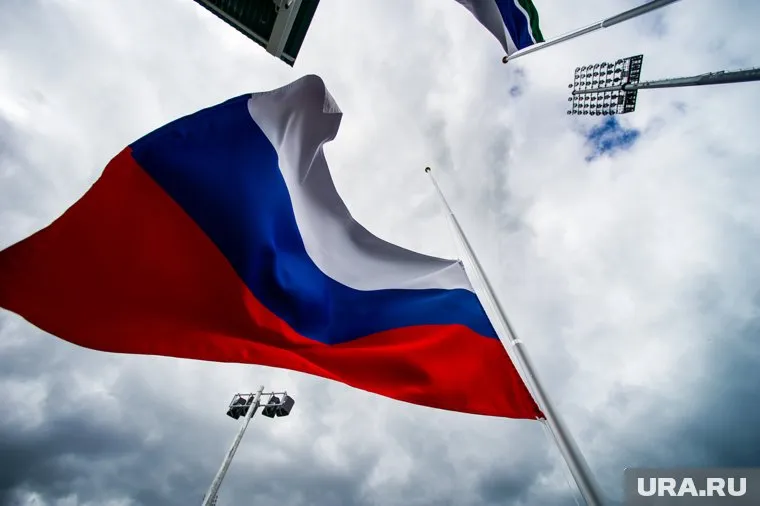 В знак благодарности пронесшему российский флаг на Паралимпиаде белорусу решили подарить квартиру