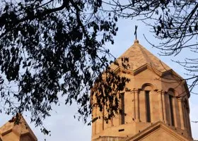 Задержанный армянский архиепископ передумал выдвигаться на пост премьера