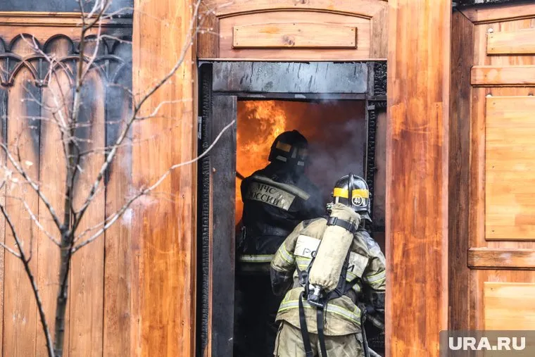 Тюменские пожарные рассчитывали получить увеличенные оклады уже в августе