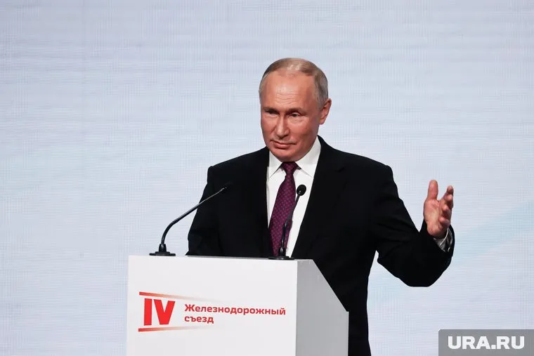 Президент РФ Владимир Путин запустил проект первой ВСМ в России: поезда будут ходить по ней со скоростью 400 км/ч