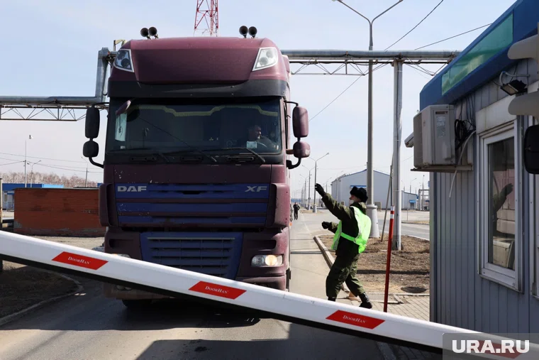 Литва закрыла границу с Беларусью якобы из-за контрабанды сигарет