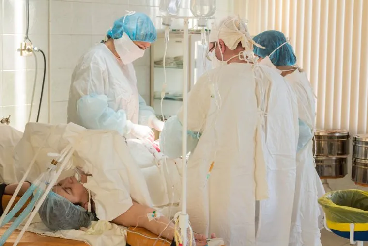 Областной онкологический диспансер № 2. Магнитогорск, операция, Онкология, рак, медики, здоровье, медицина, женщина, врачи, хирургия, операционный стол, наркоз