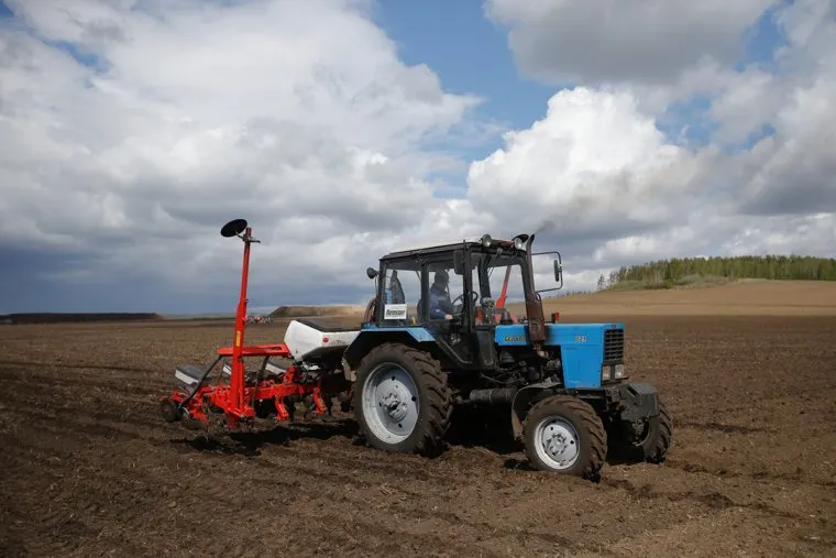 Сев кукурузы ООО агрофирма Патруши. Свердловская область