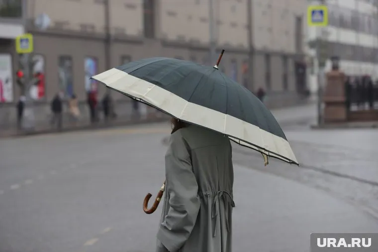 Несмотря на дождь, погода в уральских регионах будет теплой