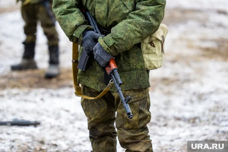 Украина не может допустить остановки боевых действий зимой, заявил секретарь СНБО Данилов