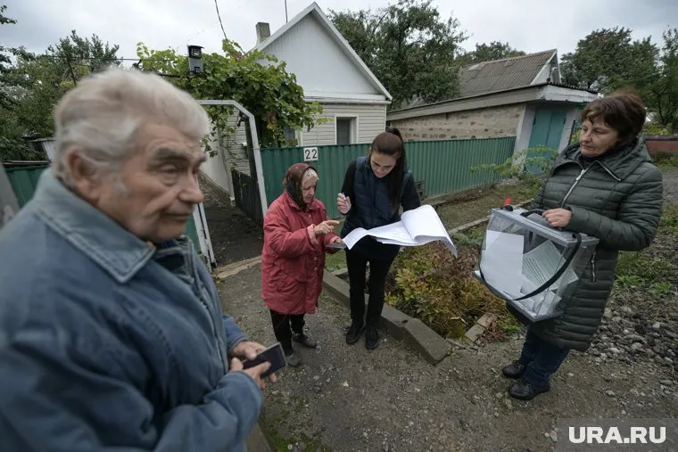 Французская журналистика столкнулась с нападками на Западе после посещения референдума в ДНР