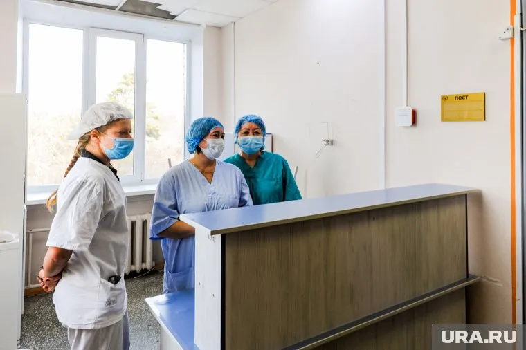 Медикам обещали сохранить выплаты