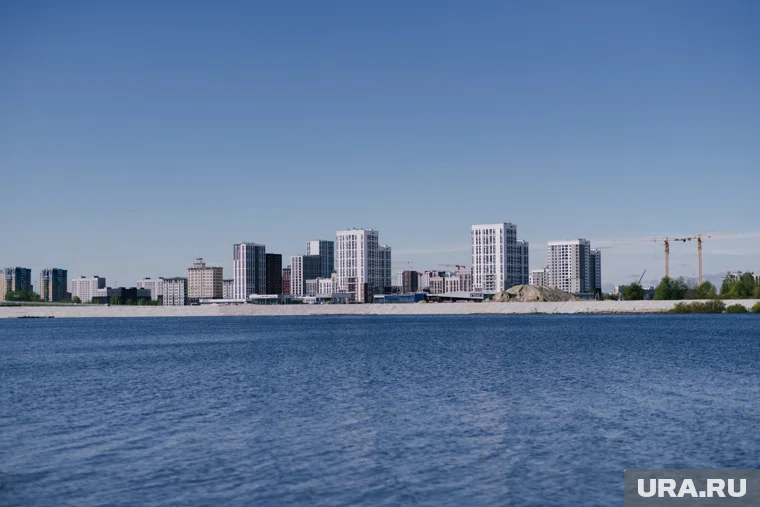 Участок, на котором запланирована стройка, находится между Турой и лесопарком