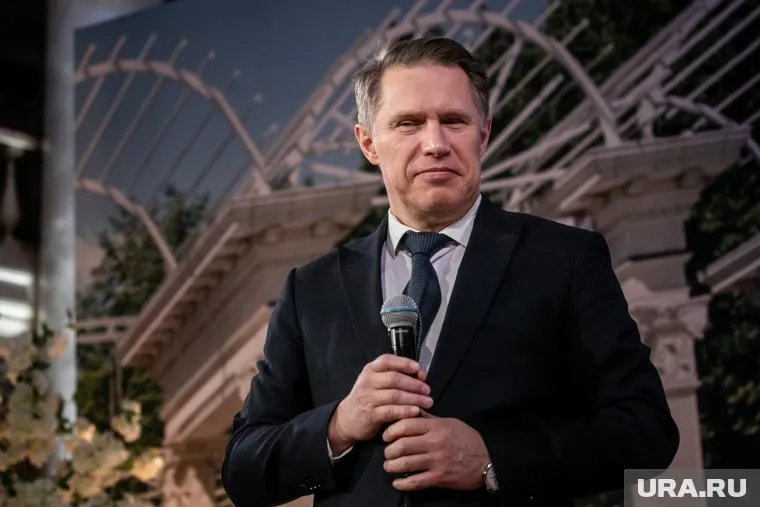 По оценке главы Минздрава РФ, количество привитых заболевших COVID не превышает 4%