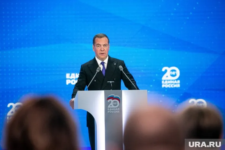 Дмитрий Медведев заявил, что Запад провоцирует мировую войну