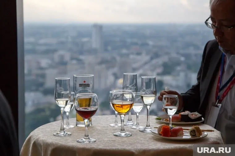 Больше стало пить лишь 4% граждан