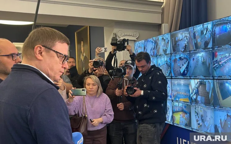 Текслер посетил ЦОН в первый день выборов 