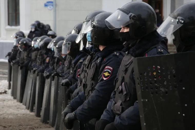 Несанкционированная акция в поддержку Алексея Навального. Пермь