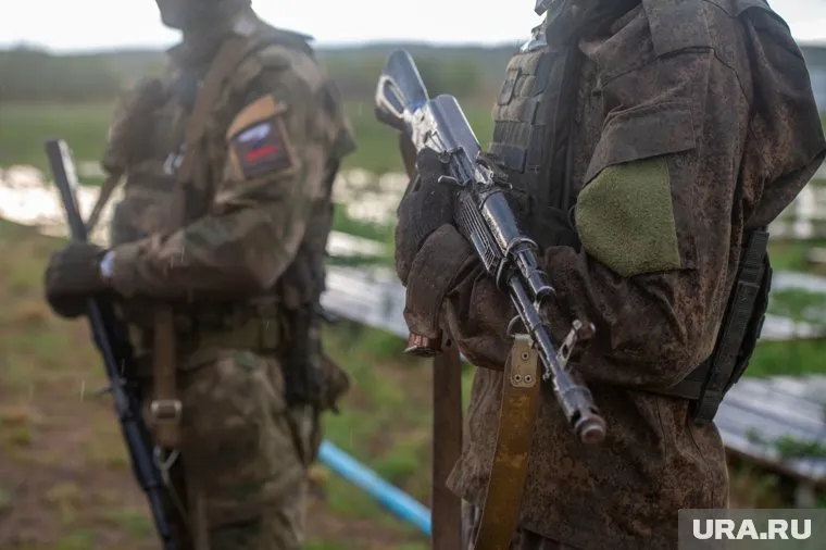 Другим пленным военнослужащие пожелали «не падать духом»