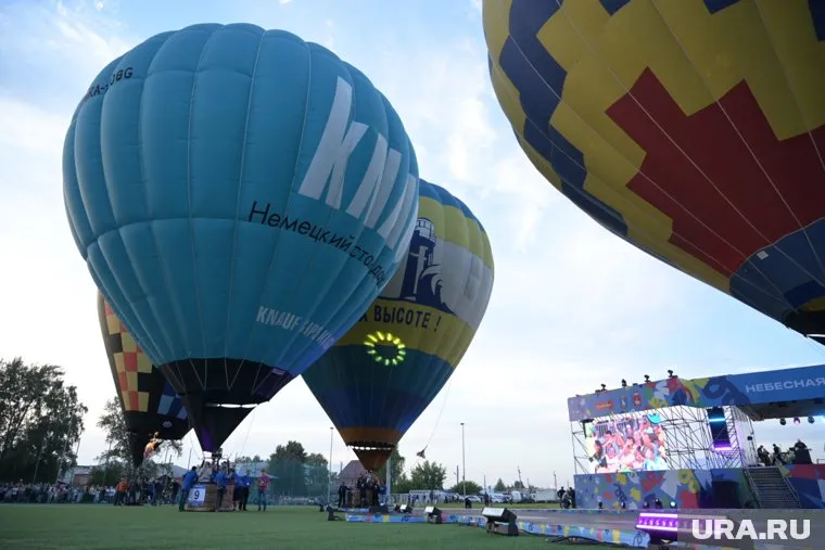 В этом году в соревновании принимают участие 13 пилотов