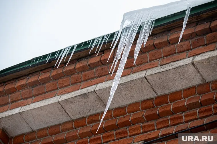 Сосульки и капель - предвестники весны