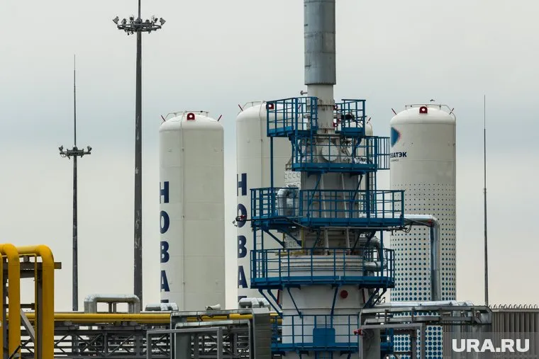 Власти могут повысить налоги для производителей газа в РФ