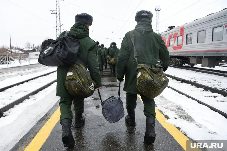 Даже если повестка не пришла, россиянину необходимо прийти в военкомат, если у него нет отсрочки