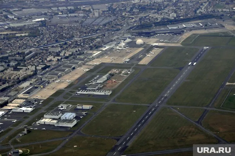 Международный авиасалон на аэродроме Ле-Бурже в этом году собрал 2,5 тысячи участников из 47 стран