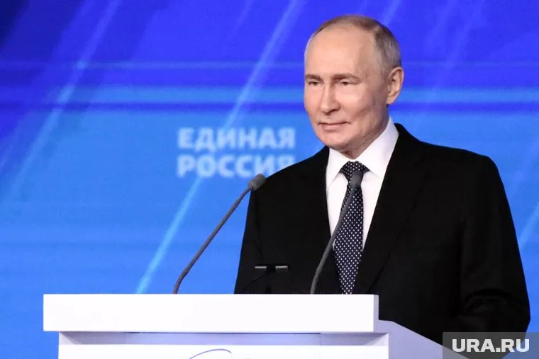 Решение Путина объединить оборонные предприятия в холдинги спасло ОПК в 90-е