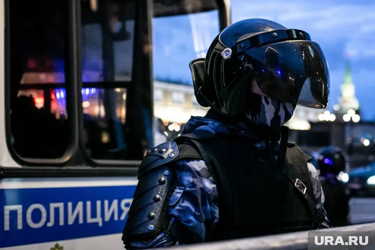 ОМОН и полиция провели профилактический рейд