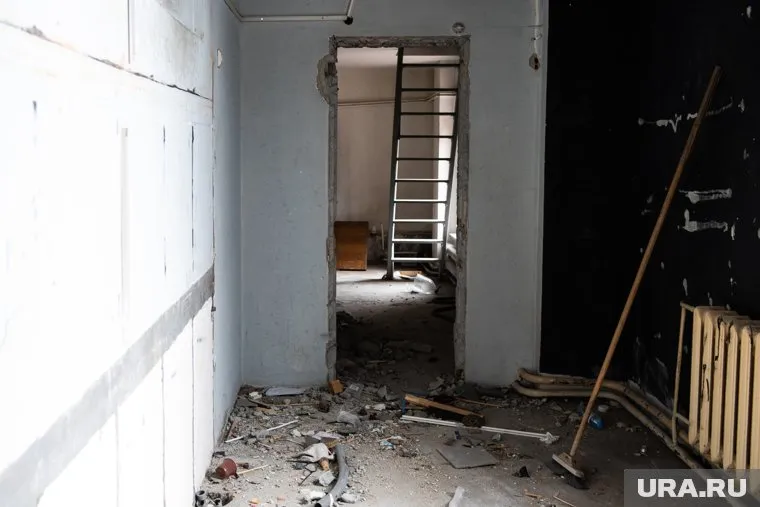 Грузчики выбрасывали строительный мусор с пятого этажа и случайно убили коллегу